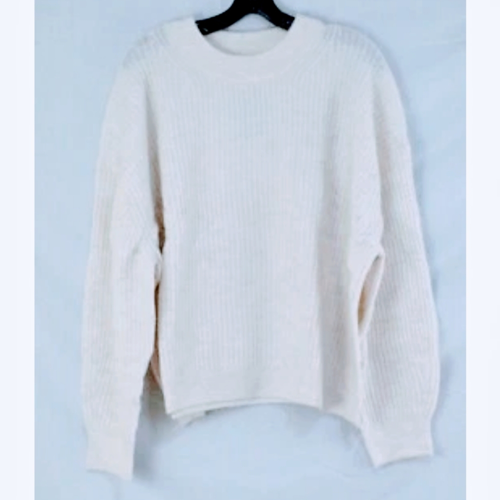 H&M White Sweater